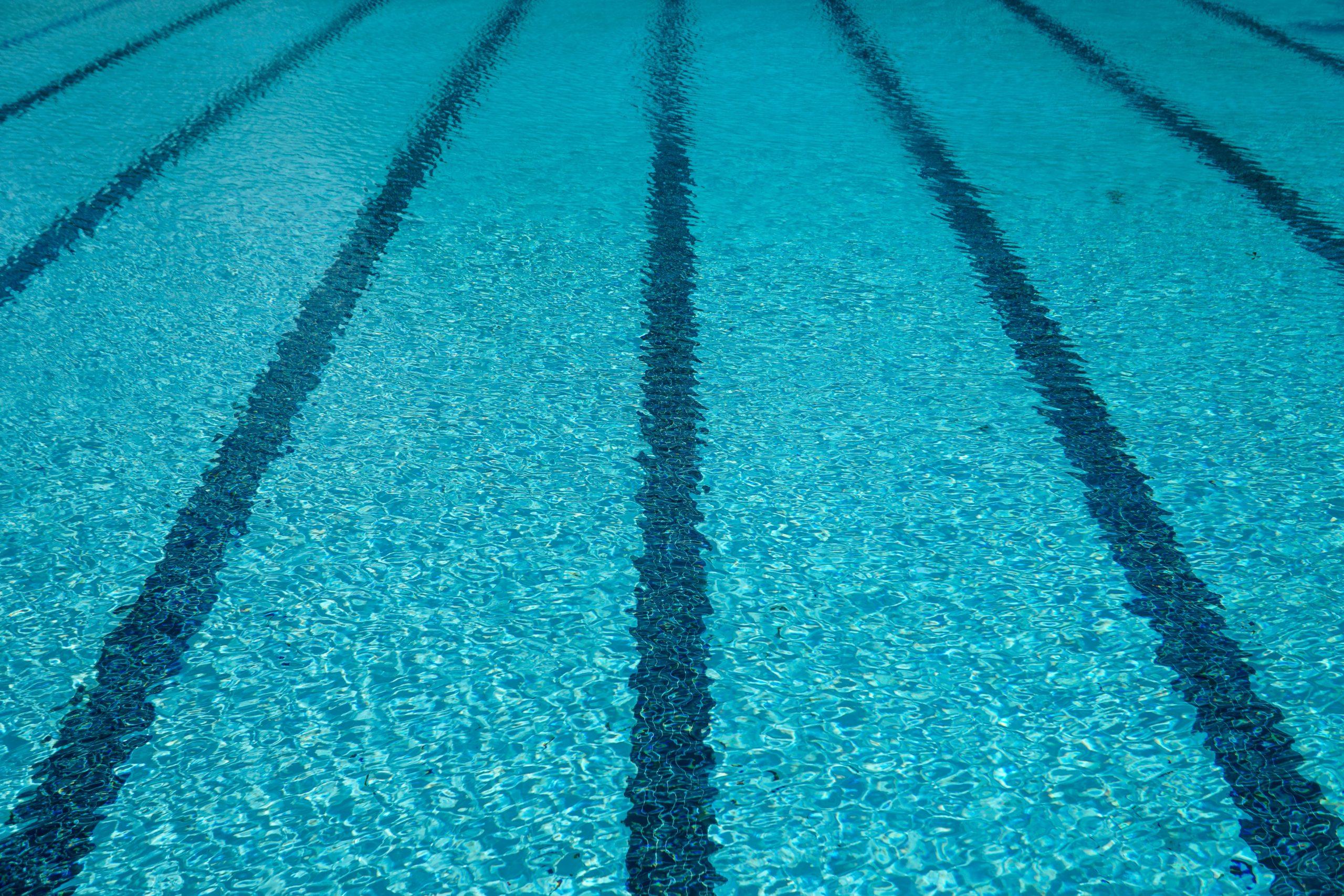 Guía completa de reformas de piscinas en Sevilla: Cómo mantener tu oasis de agua cristalina y saludable